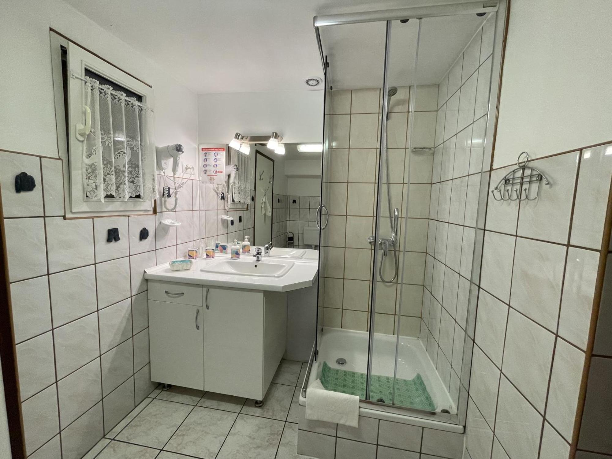 Zagroda Cztery Wiatry Sądry Exterior foto